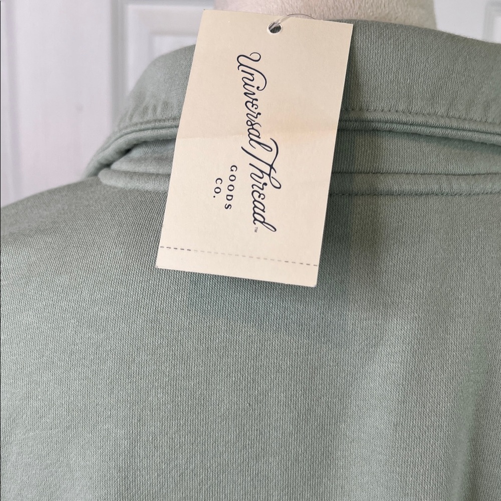 Universal Thread - Women's Button-Front Pullover Sweatshirt Size XL - Picture 6 of 9